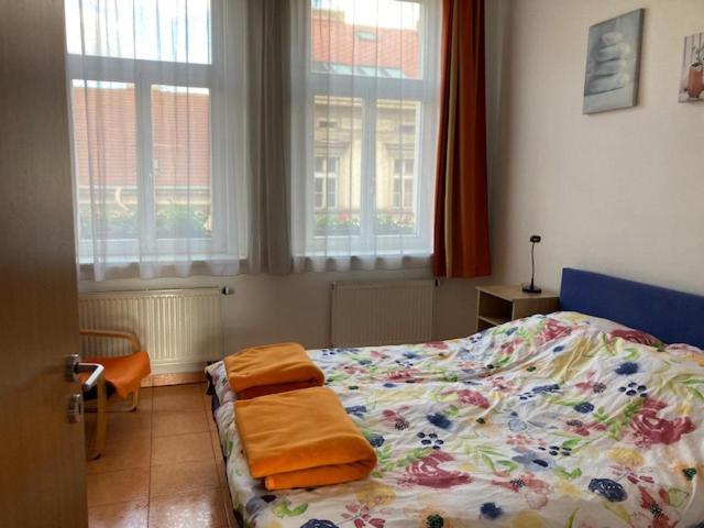 Aparthotel City 5 Прага Екстер'єр фото