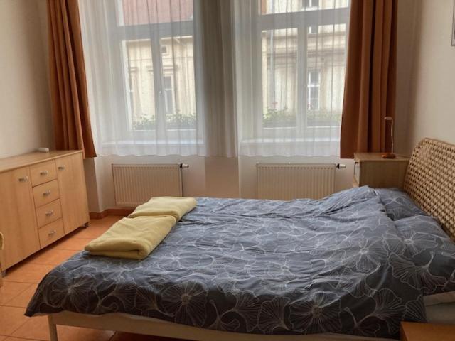 Aparthotel City 5 Прага Екстер'єр фото