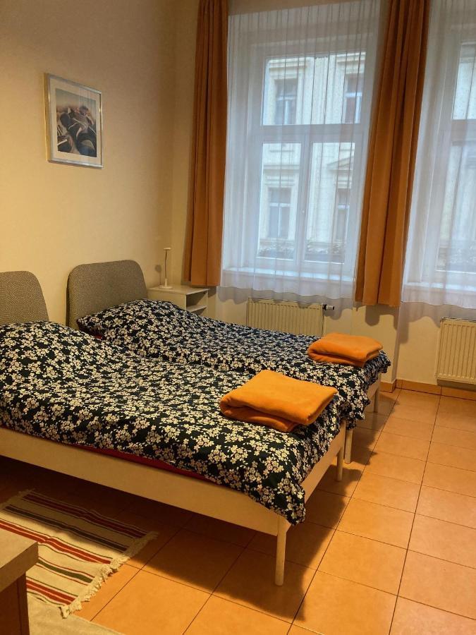 Aparthotel City 5 Прага Екстер'єр фото